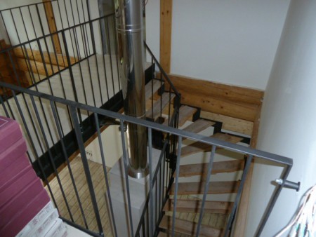 Kovové nerezové schodiště a zábradlí